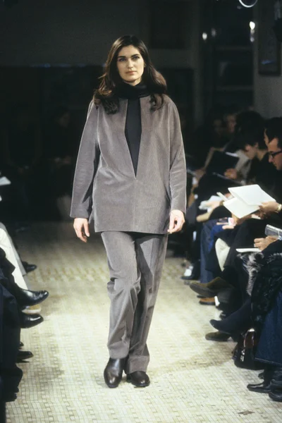 Look 12